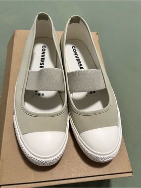 Converse Women's Slip-On Ballet Flat in Light Olive and White